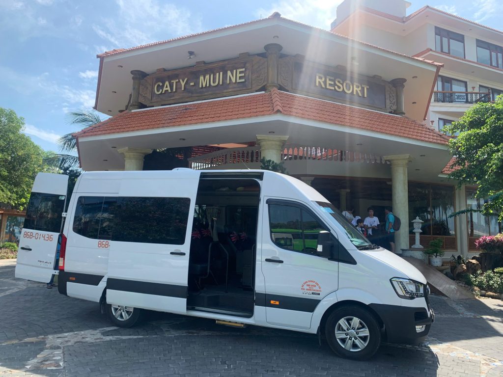 High-Roof 16-Seater Van
